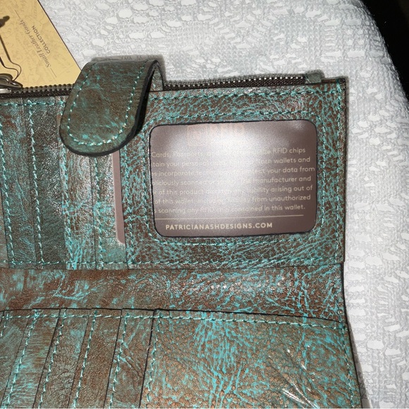 Patricia Nash Nazari, Light Turquoise Tooled Wallet, NWT - Picture 4 of 9